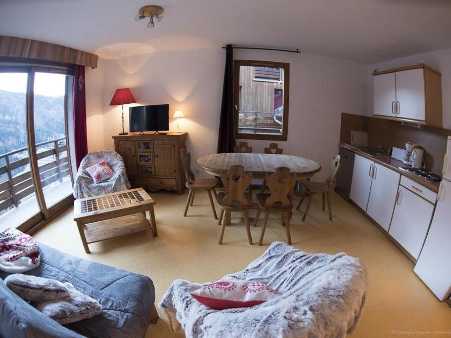 Vaujanylocations - Chalet De Marie Quarto foto